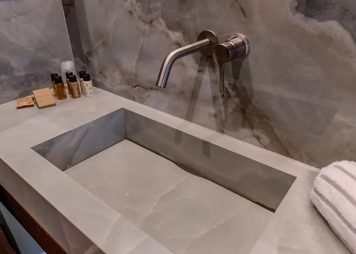 Πανσιόν Les Nobles 4*